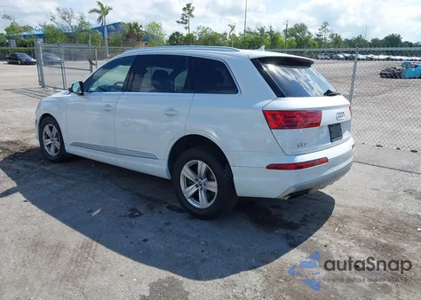 2018 Audi Q7 2.0T Premium z USA, uszkodzony, nr VIN WA1AHAF77JD045349